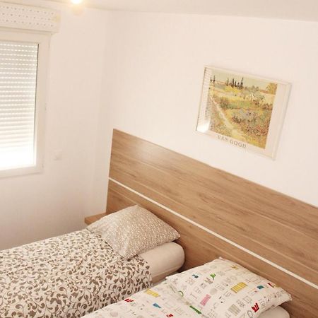 Appartements Meublees A Cote De L'Aeroport Marseille Provence Marignane Esterno foto