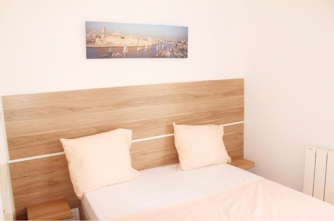 Appartements Meublees A Cote De L'Aeroport Marseille Provence Marignane Esterno foto