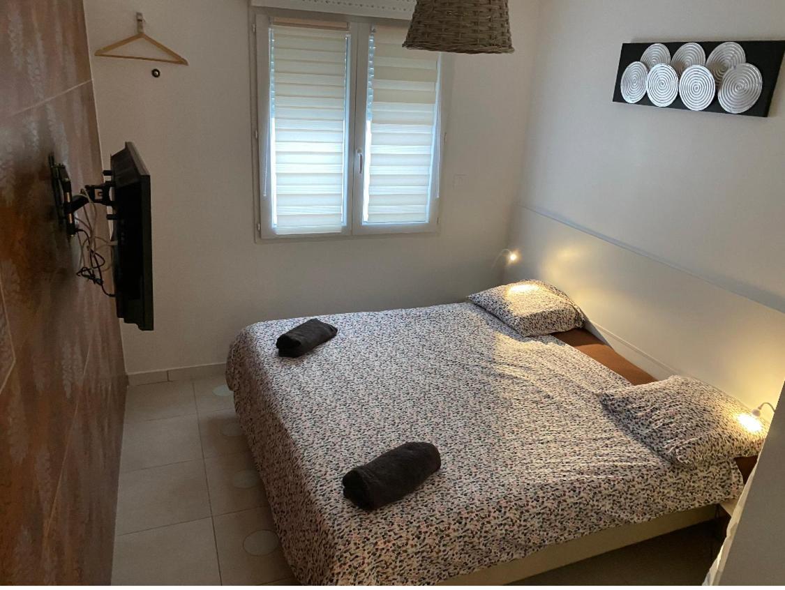 Appartements Meublees A Cote De L'Aeroport Marseille Provence Marignane Esterno foto