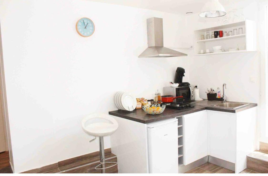 Appartements Meublees A Cote De L'Aeroport Marseille Provence Marignane Esterno foto